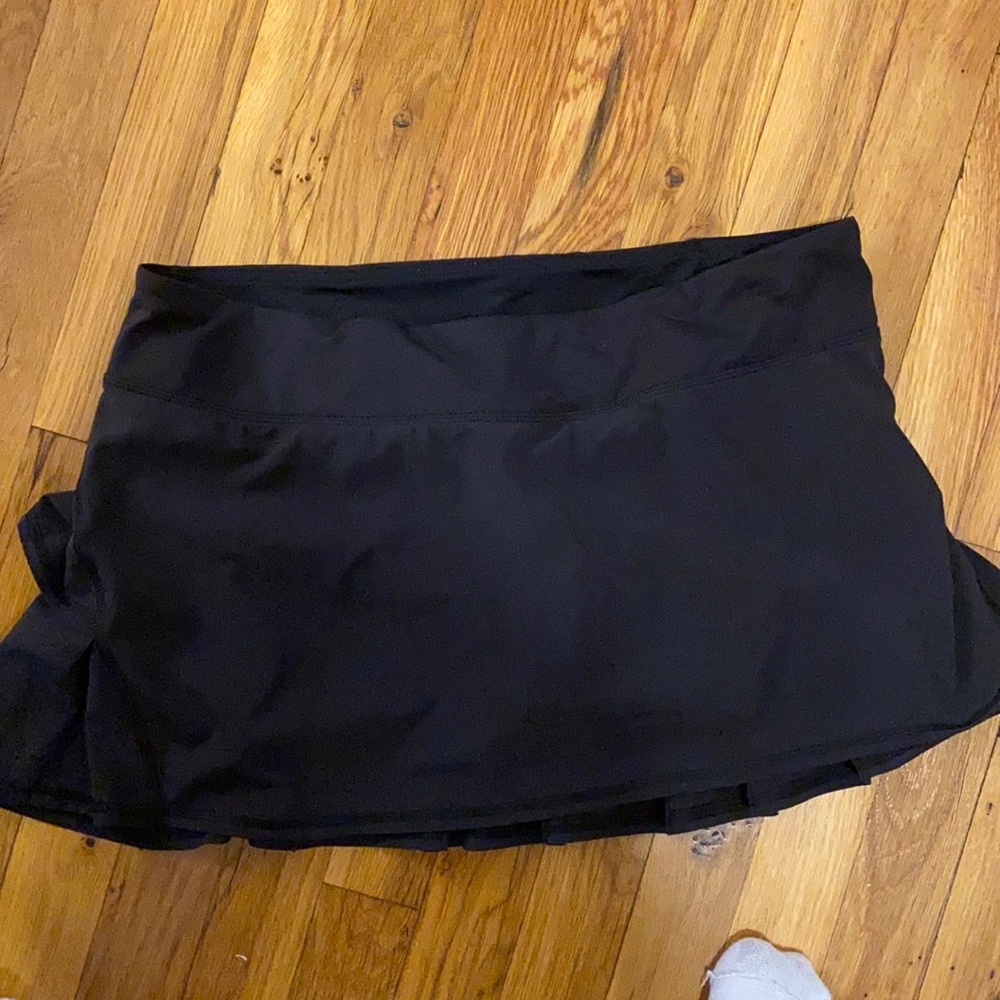 Black lululemon tennis skirt
